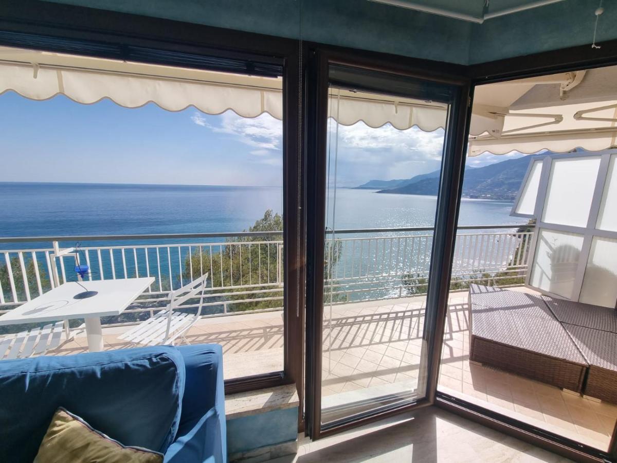 Sea And Monaco Charme View On The Beach Ventimiglia Exterior photo
