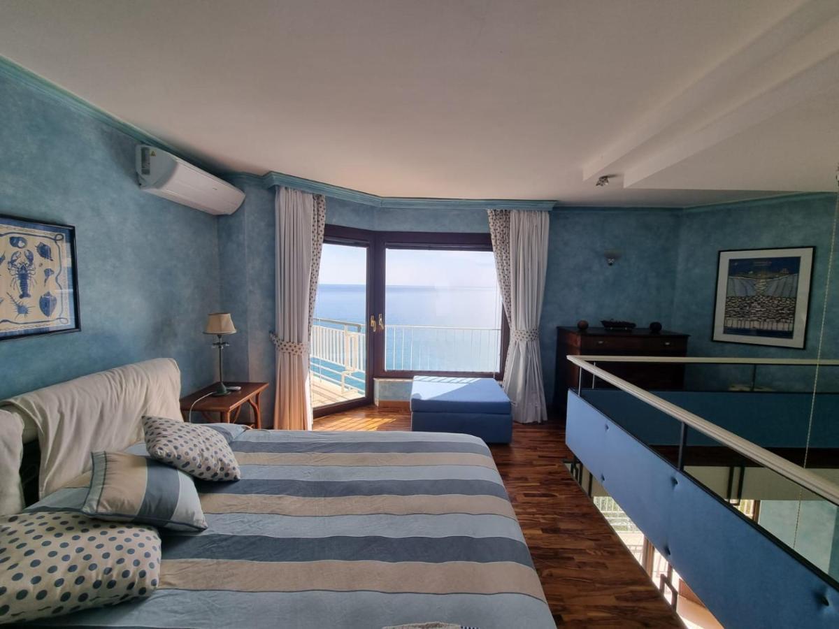 Sea And Monaco Charme View On The Beach Ventimiglia Exterior photo