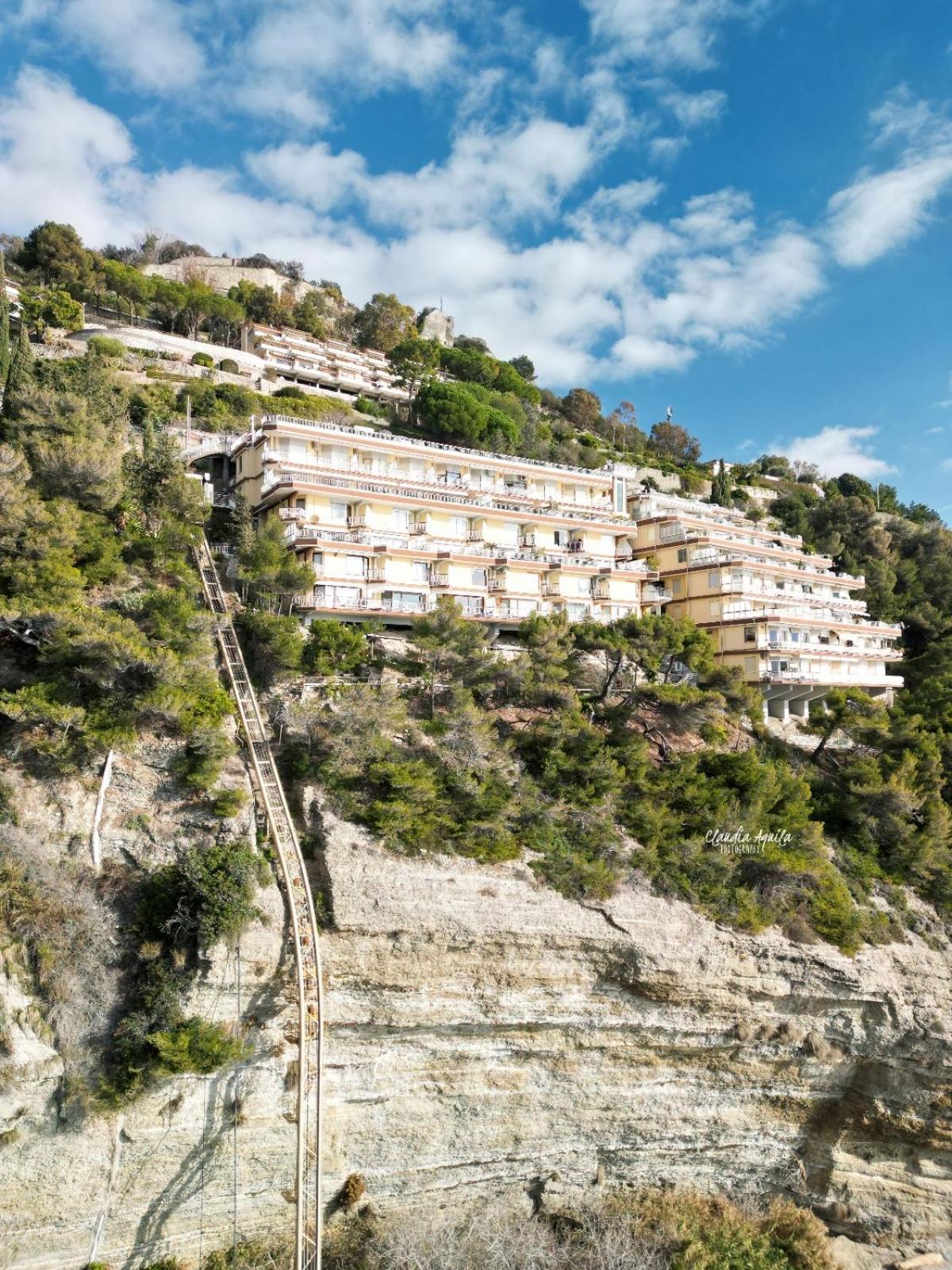 Sea And Monaco Charme View On The Beach Ventimiglia Exterior photo